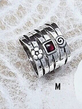 Silpada Sterling Silver Garnet Hammered Cuff Ring R1048